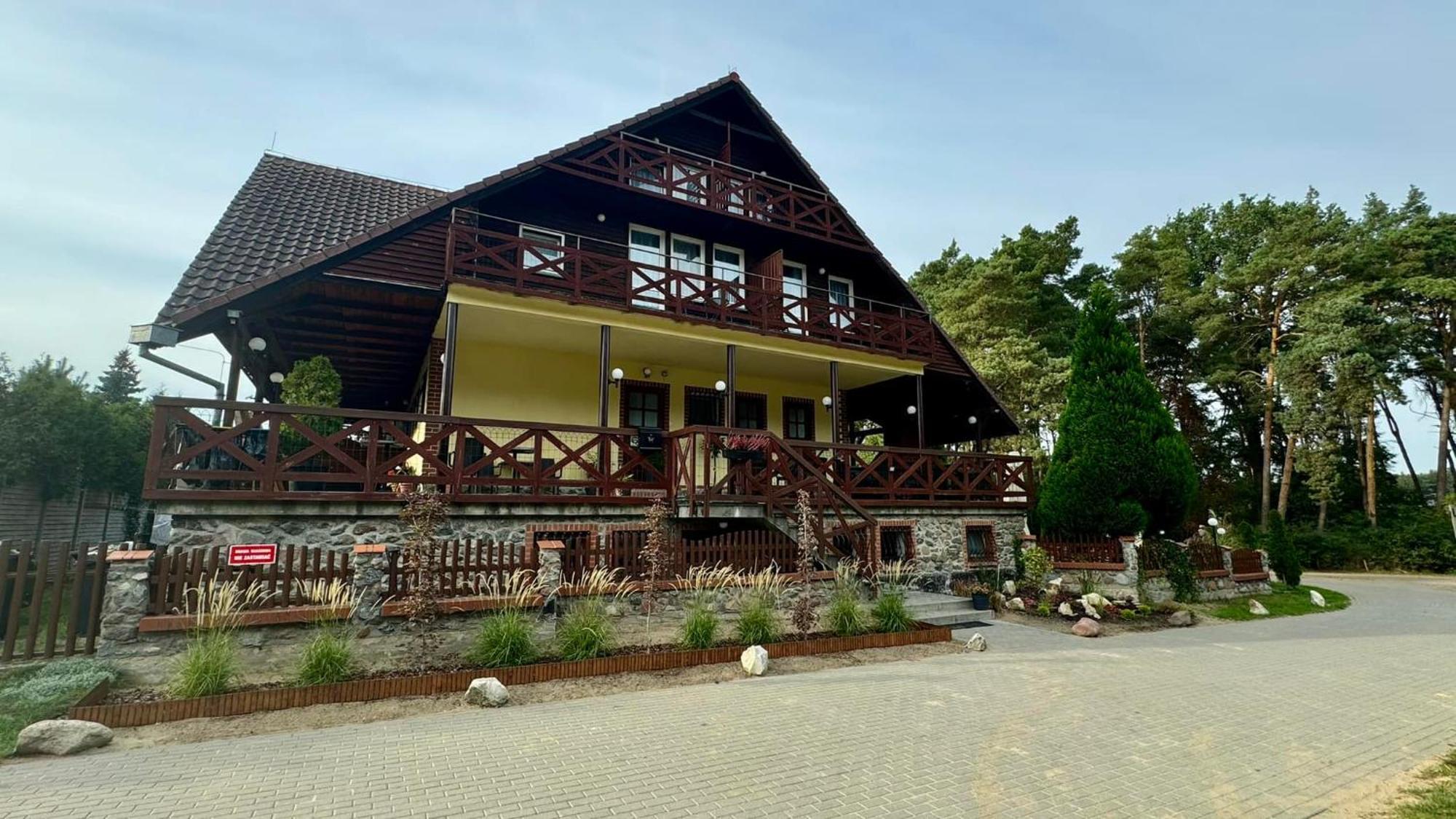 Powidz Lakeside Hotel & Restaurant Exterior foto